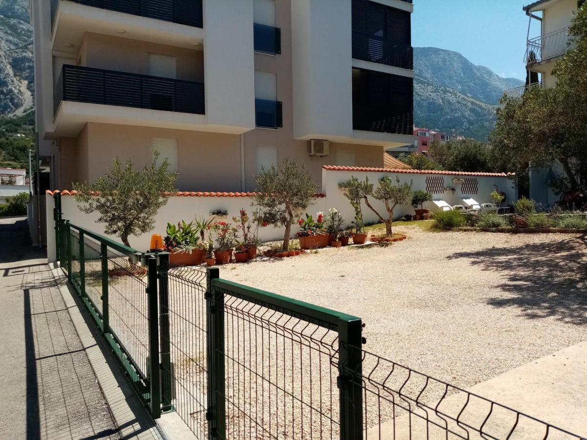 Tihana-Ground Floor With Large Terrace Makarska Esterno foto