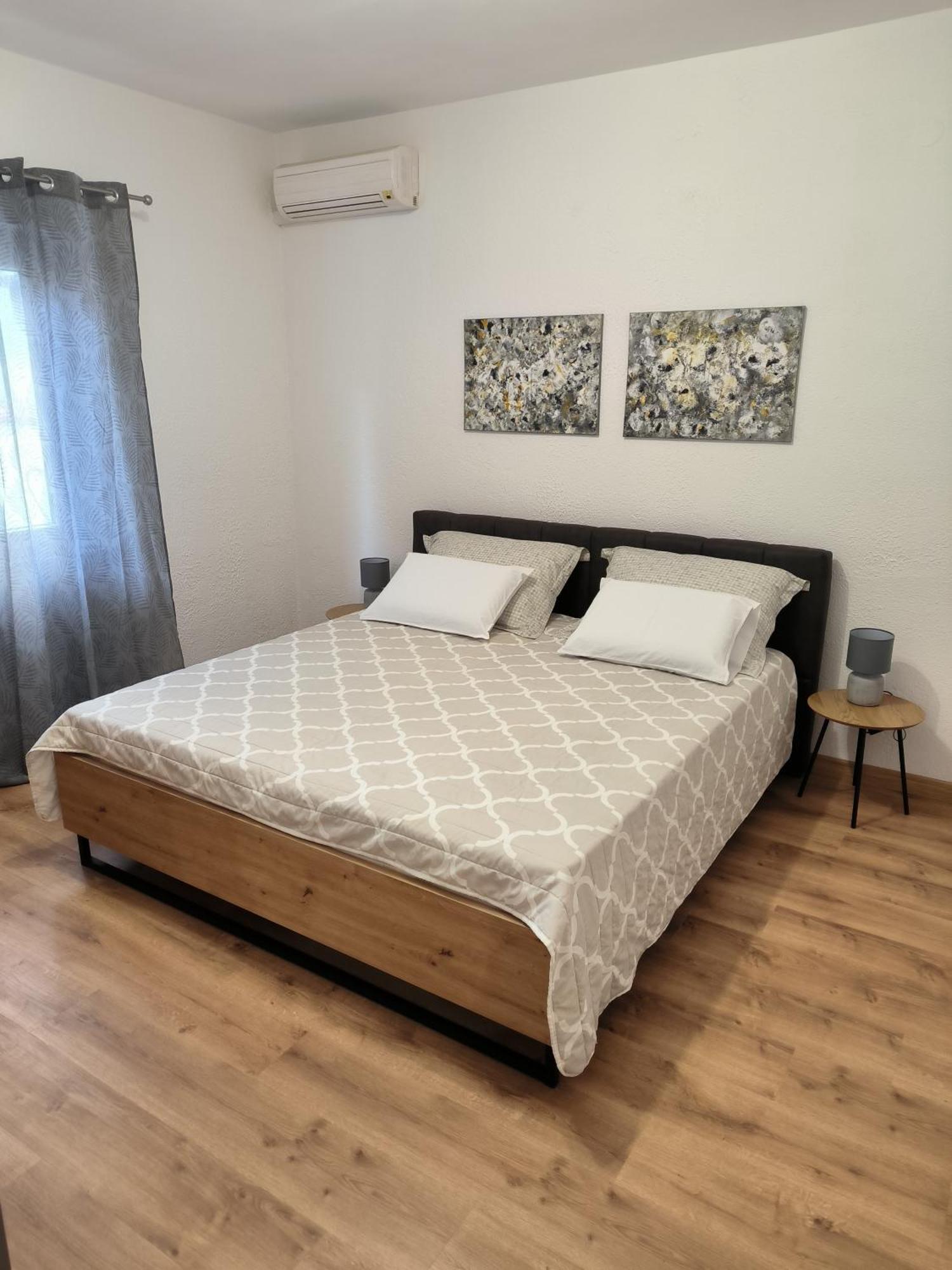 Tihana-Ground Floor With Large Terrace Makarska Esterno foto